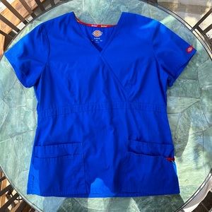 Women’s large Dickies scrub top